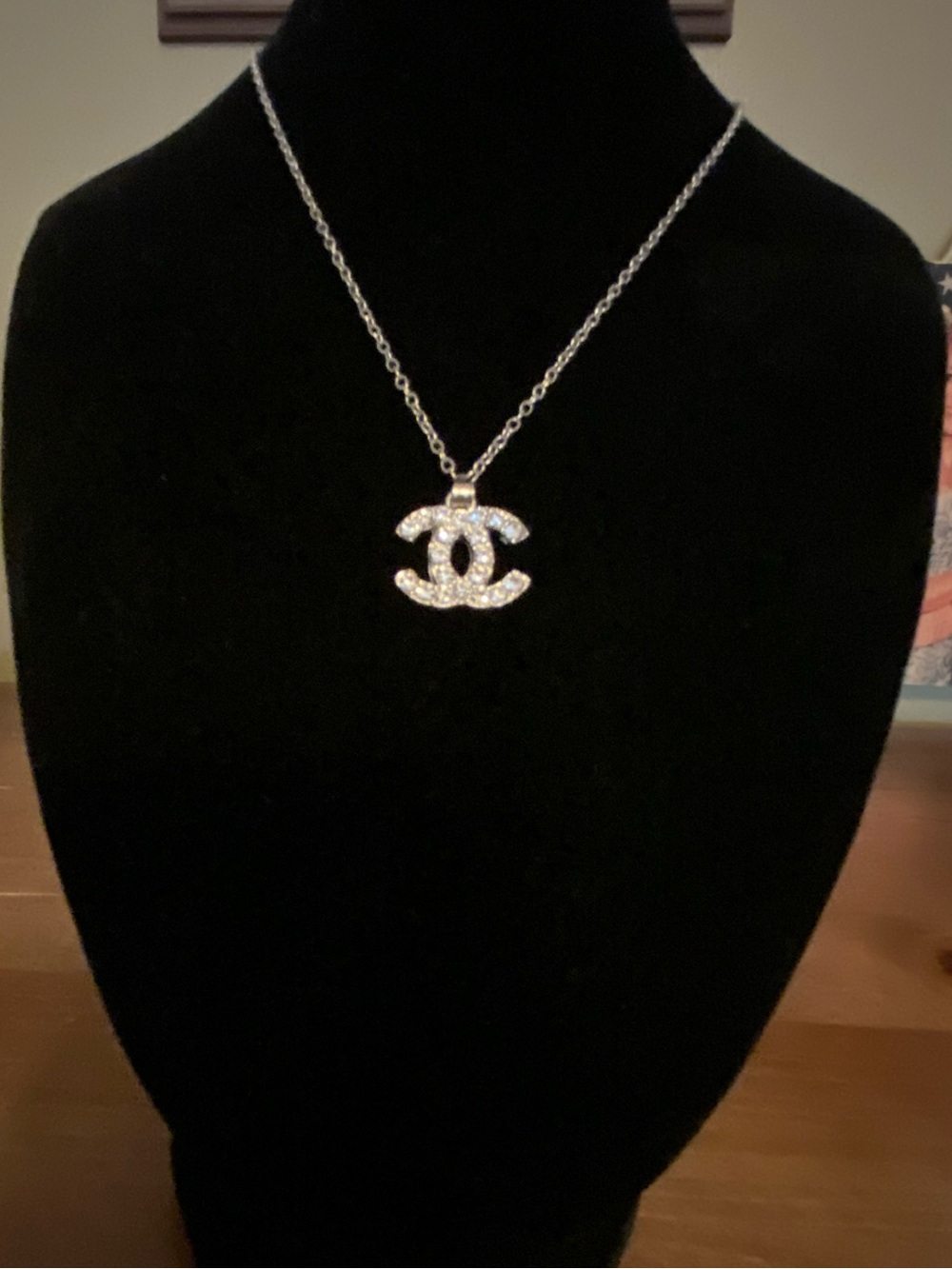 Fashion Jewelry Silver Plated Crystal CC-Style Pendant Necklace